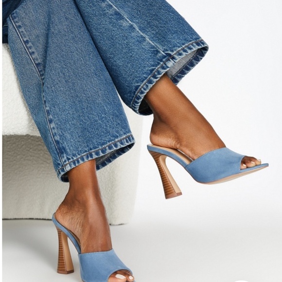 Mira Heeled Sandals in Size 7 - Picture 3 of 7